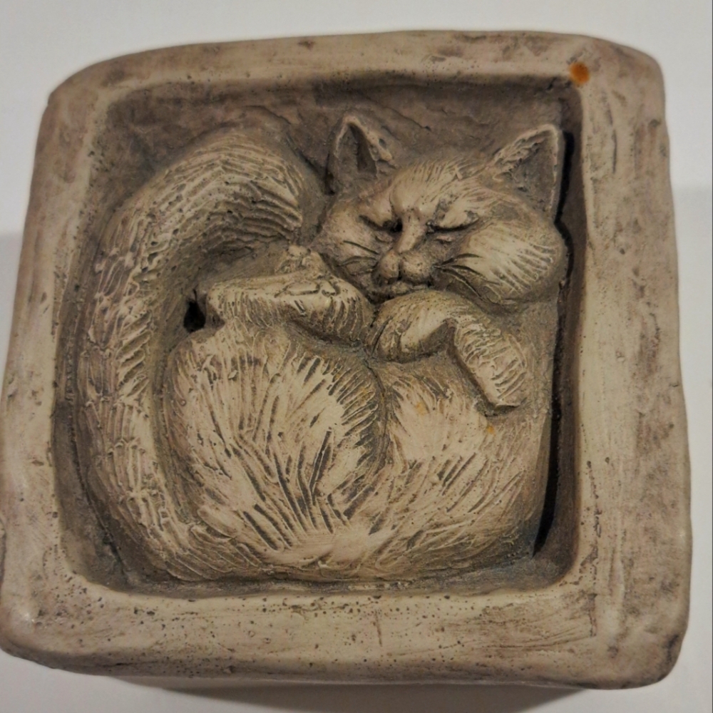 Telle M Stein Kitty Cat Trinket Box Resin 1999